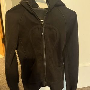Black Lululemon scuba size 4